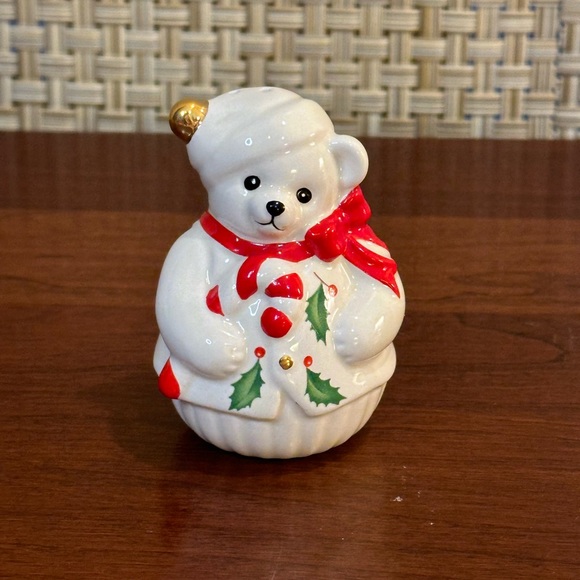 🎄🌟HP🌟VTG Lenox Holiday Bears Salt & Pepper Shakers Porcelain Hand Painted - Picture 2 of 12